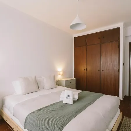75 - Aurora Apartment *