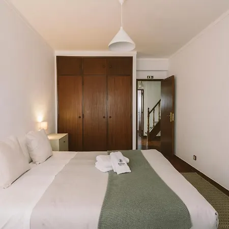 75 - Aurora Apartment *